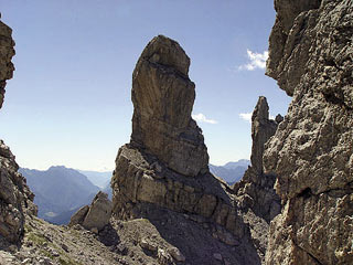 la superba torre del Pupo dal catino della Forc. de San Piero